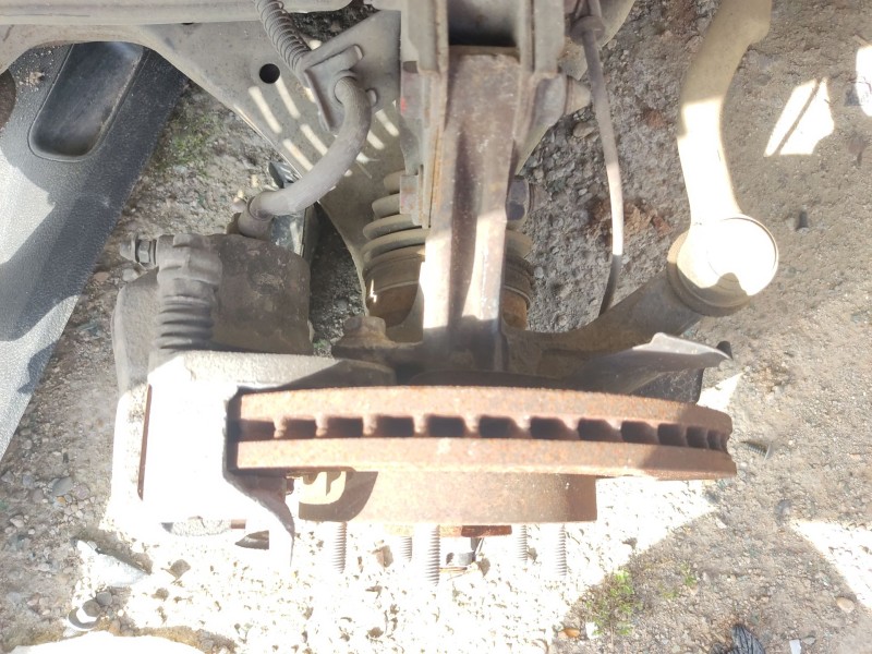 Recambio de mangueta delantera izquierda para hyundai tucson (jm) 2.0 referencia OEM IAM 517002E960  