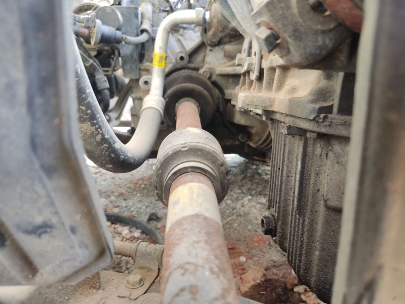 Recambio de transmision delantera derecha para hyundai tucson (jm) 2.0 referencia OEM IAM 495002E500  