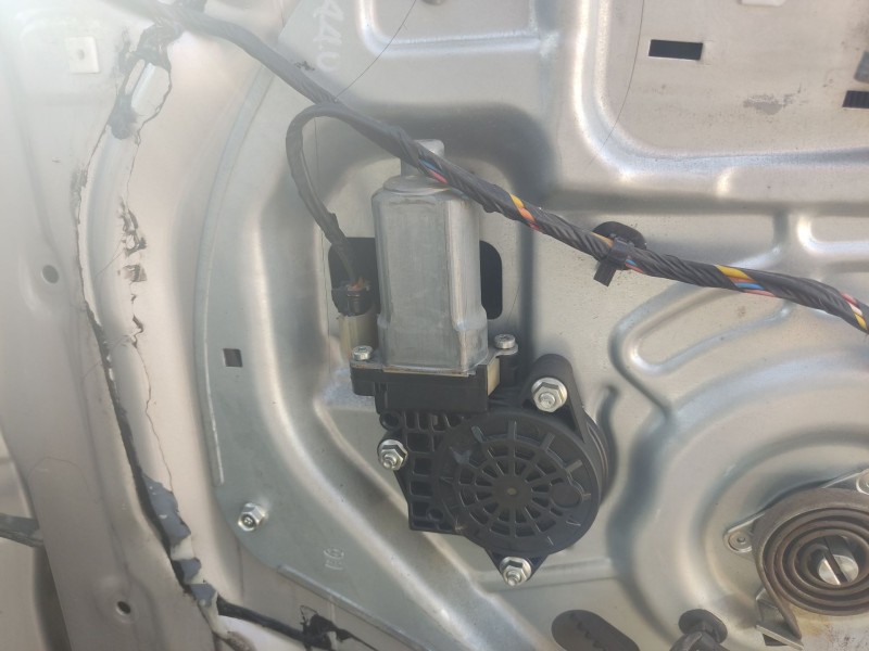 Recambio de elevalunas delantero derecho para hyundai tucson (jm) 2.0 referencia OEM IAM 824062E000 824802E010 