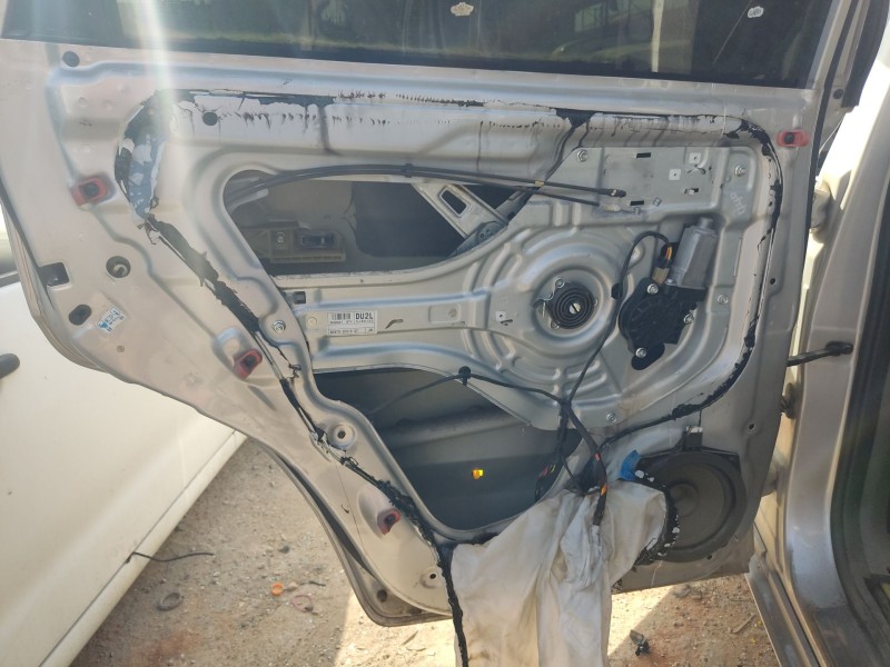 Recambio de elevalunas trasero izquierdo para hyundai tucson (jm) 2.0 referencia OEM IAM 834052E000 834702E010 
