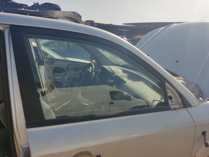 Recambio de luna delantera derecha para hyundai tucson (jm) 2.0 referencia OEM IAM 824202E000  
