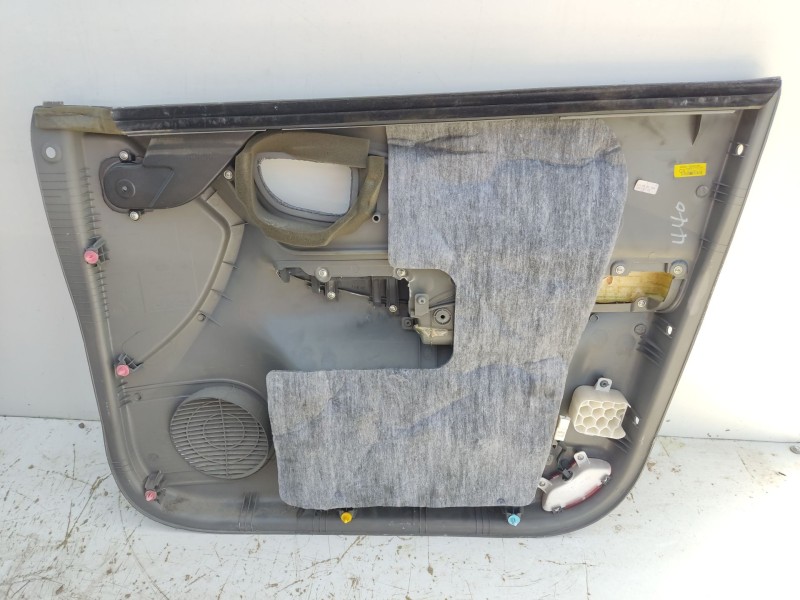Recambio de guarnecido puerta delantera izquierda para hyundai tucson (jm) 2.0 referencia OEM IAM 823012E4912D 823102E000 