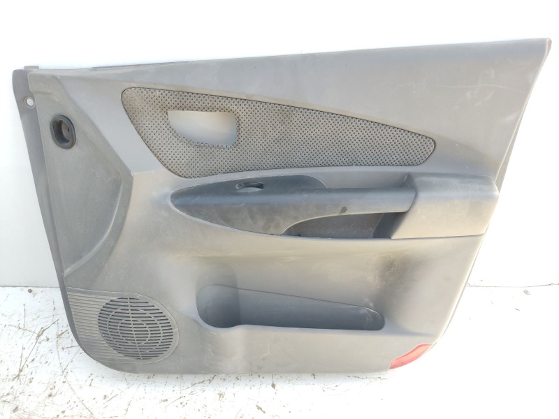 Recambio de guarnecido puerta delantera derecha para hyundai tucson (jm) 2.0 referencia OEM IAM 823022E4712D 823202E000 