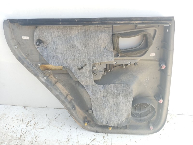 Recambio de guarnecido puerta trasera derecha para hyundai tucson (jm) 2.0 referencia OEM IAM   