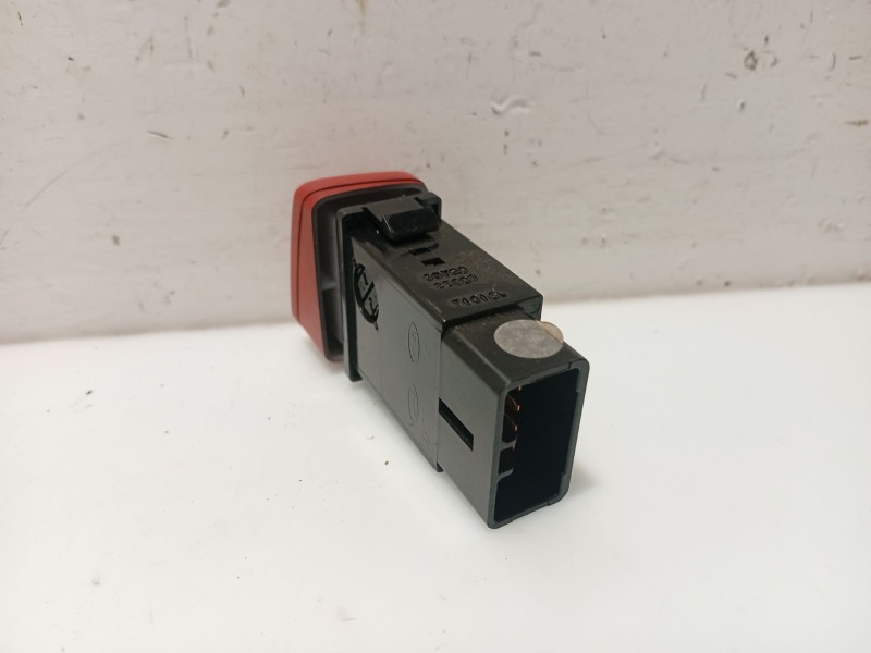 Recambio de warning para hyundai tucson (jm) 2.0 referencia OEM IAM 937902E100CA 937902E000 