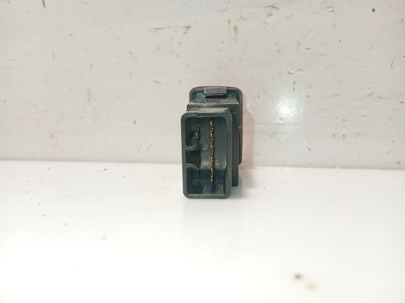 Recambio de warning para hyundai tucson (jm) 2.0 referencia OEM IAM 937902E100CA 937902E000 