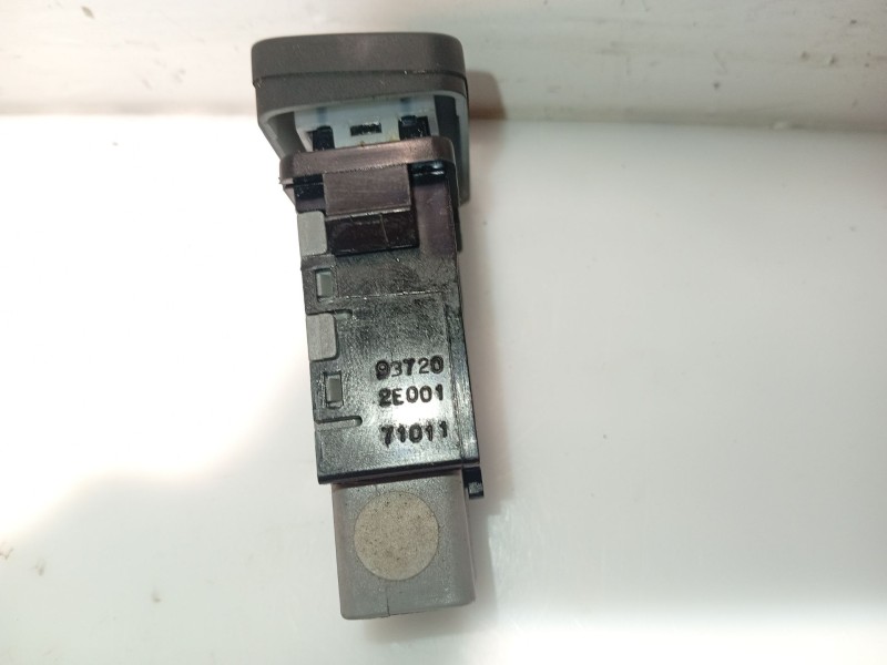 Recambio de interruptor para hyundai tucson (jm) 2.0 referencia OEM IAM 937202E001  