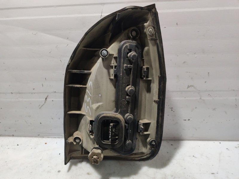 Recambio de piloto trasero izquierdo para opel zafira a referencia OEM IAM   