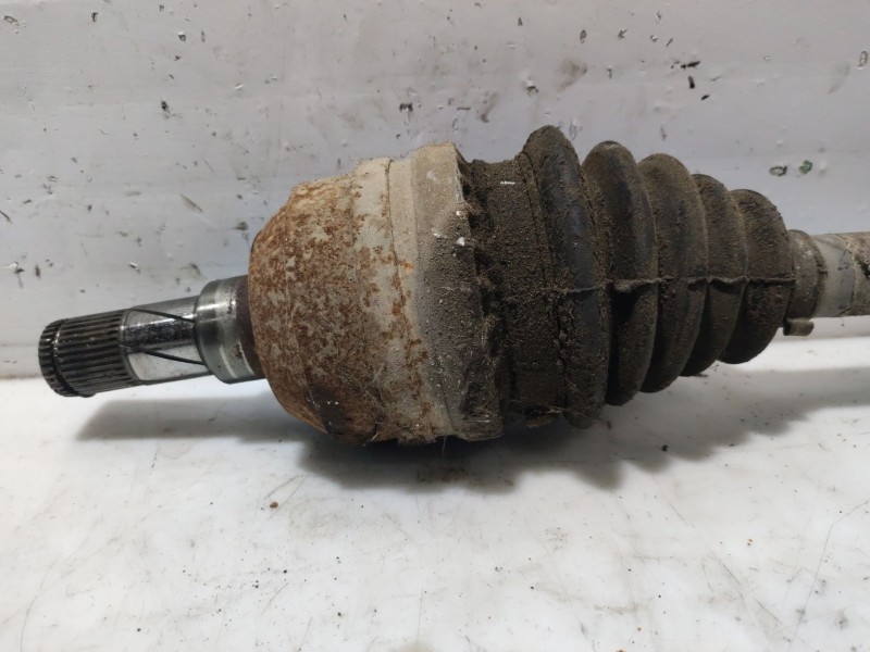 Recambio de transmision delantera izquierda para opel zafira a referencia OEM IAM 374323  