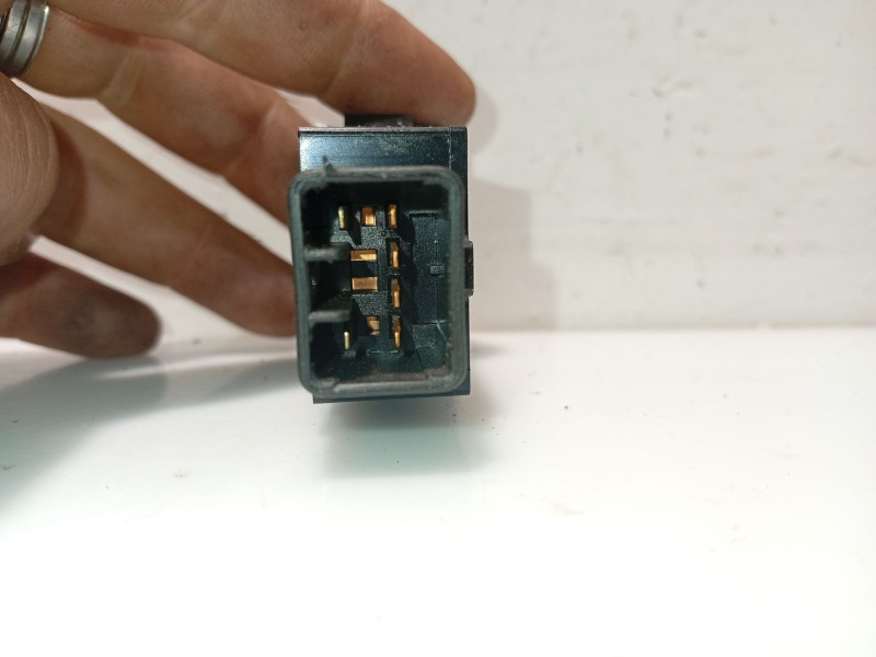Recambio de interruptor para hyundai tucson (jm) 2.0 referencia OEM IAM 937102E001  