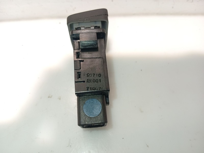 Recambio de interruptor para hyundai tucson (jm) 2.0 referencia OEM IAM 937102E001  