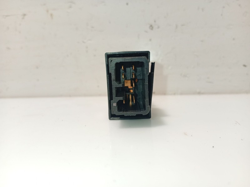 Recambio de mando elevalunas trasero izquierdo para hyundai tucson (jm) 2.0 referencia OEM IAM 935802E100DD  