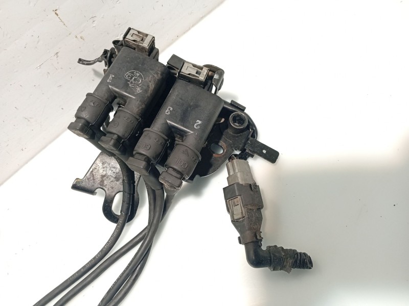 Recambio de bobina encendido para hyundai tucson (jm) 2.0 referencia OEM IAM 2730123700  