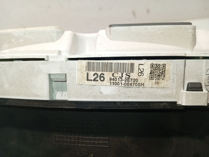 Recambio de cuadro instrumentos para hyundai tucson (jm) 2.0 referencia OEM IAM 847102E000DD 940132E720 11001004700H
