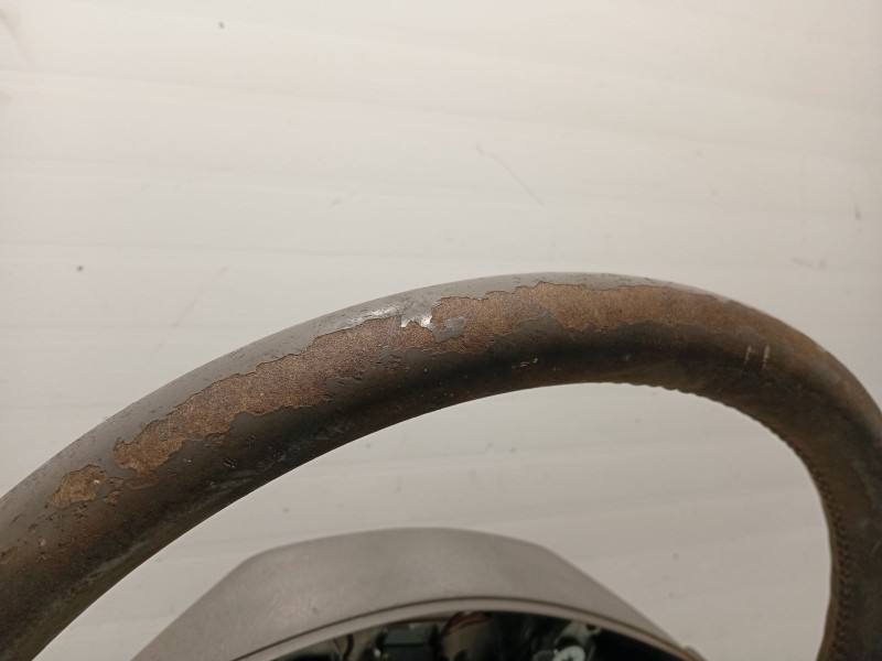 Recambio de volante para hyundai tucson (jm) 2.0 referencia OEM IAM 561102E611U7  