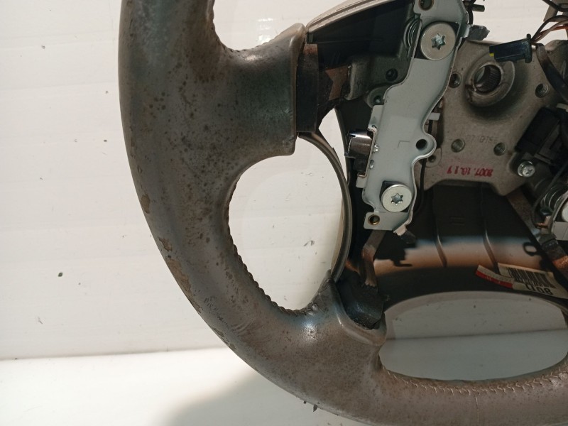 Recambio de volante para hyundai tucson (jm) 2.0 referencia OEM IAM 561102E611U7  