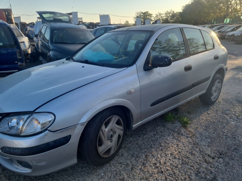 nissan almera ii hatchback (n16) del año 2001