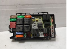 Recambio de caja reles / fusibles para opel corsa d 1.3 16v cdti referencia OEM IAM  13217394EH 013217394