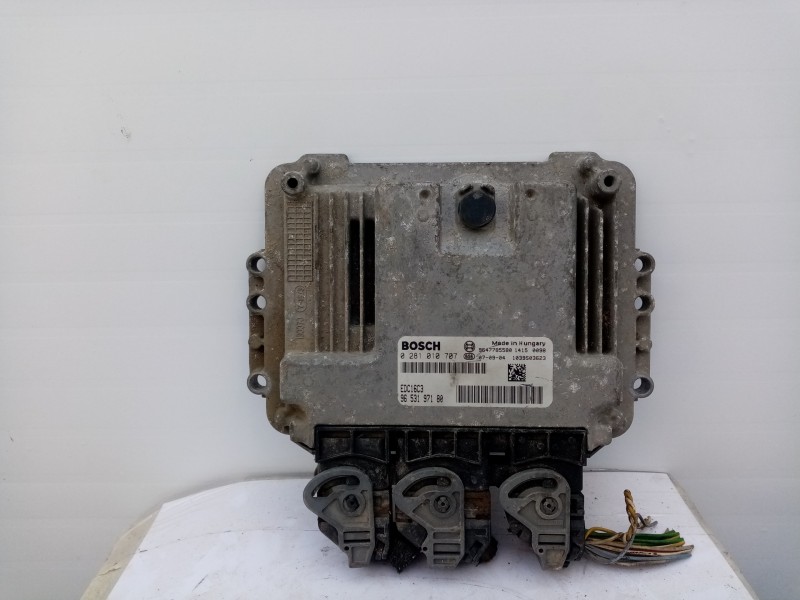 Recambio de centralita motor uce para peugeot 206 berlina    |   0.98 - ... | 1998 referencia OEM IAM  0281010707 9653197180 Recambio de centralita motor uce para peugeot 206 berlina    |   0.98 - ... | 1998 referencia OEM IAM  0281010707 9653197180