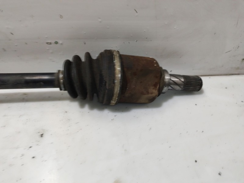 Recambio de transmision delantera izquierda para nissan micra (k12e) referencia OEM IAM 39101AY100  