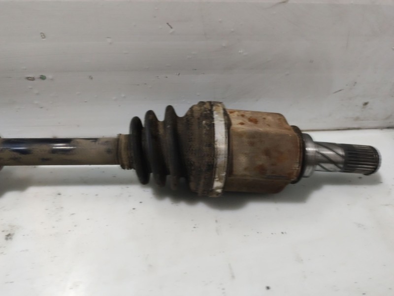 Recambio de transmision delantera derecha para nissan micra (k12e) referencia OEM IAM 39100AY100  