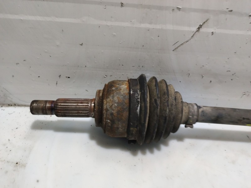 Recambio de transmision delantera derecha para nissan micra (k12e) referencia OEM IAM 39100AY100  