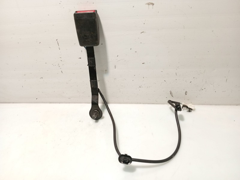 Recambio de anclaje cinturon delantero derecho para renault kadjar (ha_, hl_) 1.6 dci 130 referencia OEM IAM 878168634R  