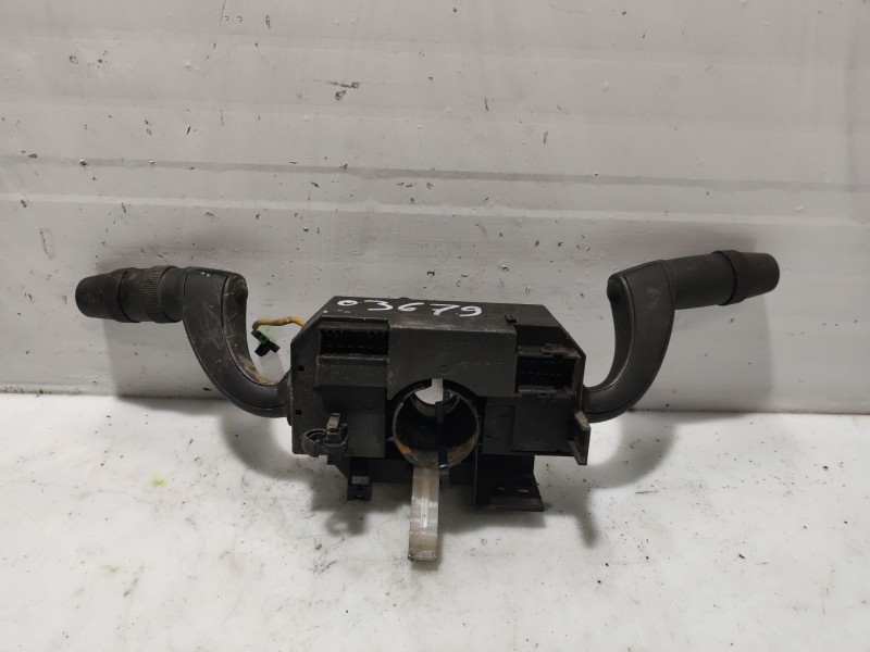 Recambio de mando volante para fiat idea (135) 1.3 jtd cat referencia OEM IAM 735400933  