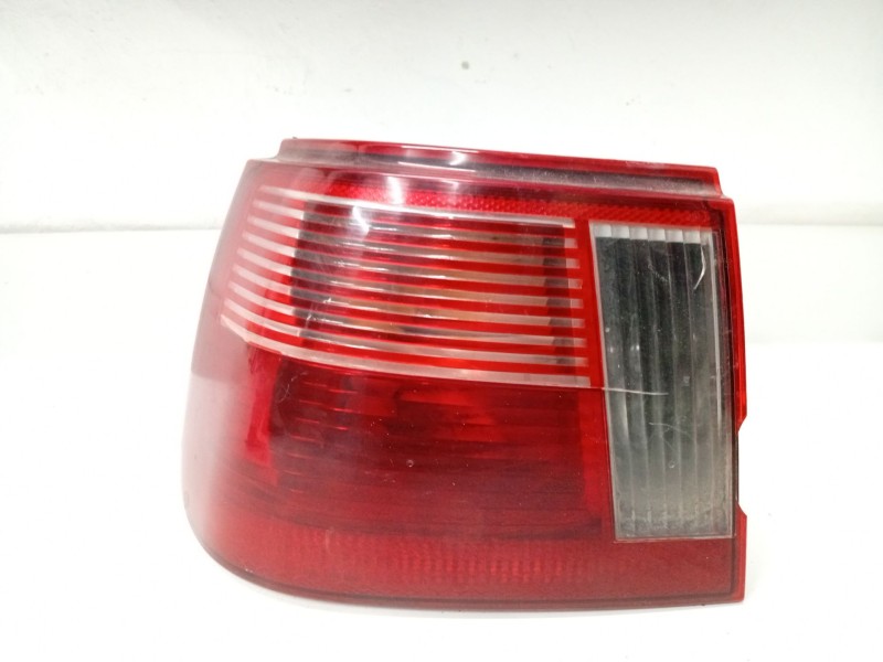 Recambio de piloto trasero izquierdo para seat ibiza ii (6k1) 1.9 sdi referencia OEM IAM 6K6945111G  