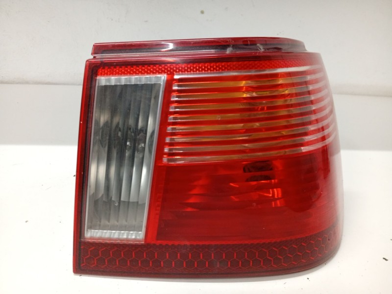 Recambio de piloto trasero derecho para seat ibiza ii (6k1) 1.9 sdi referencia OEM IAM 6K6945112G  