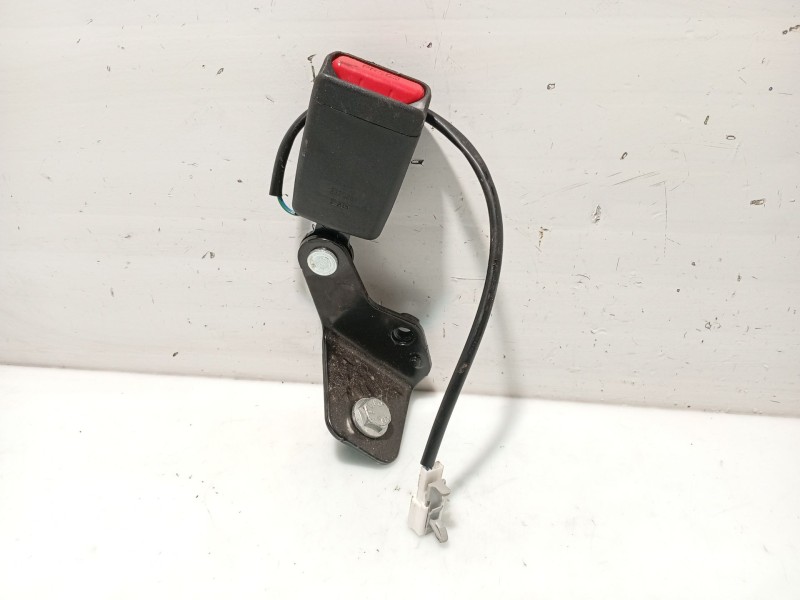 Recambio de anclaje cinturon trasero izquierdo para renault kadjar (ha_, hl_) 1.6 dci 130 referencia OEM IAM 878173140R  