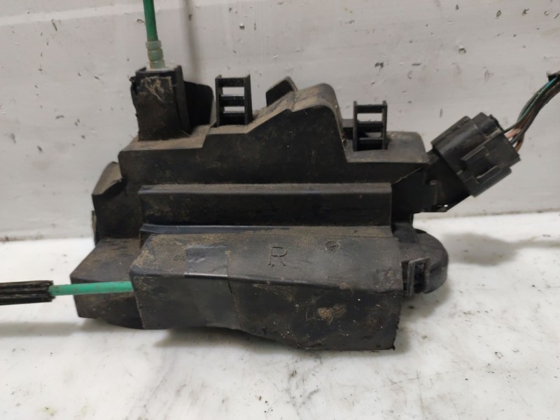 Recambio de cerradura puerta trasera derecha para fiat idea (135) 1.3 jtd cat referencia OEM IAM   