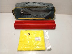 Recambio de triangulo emergencias para renault kadjar (ha_, hl_) 1.6 dci 130 referencia OEM IAM 27R032738 N2047113 