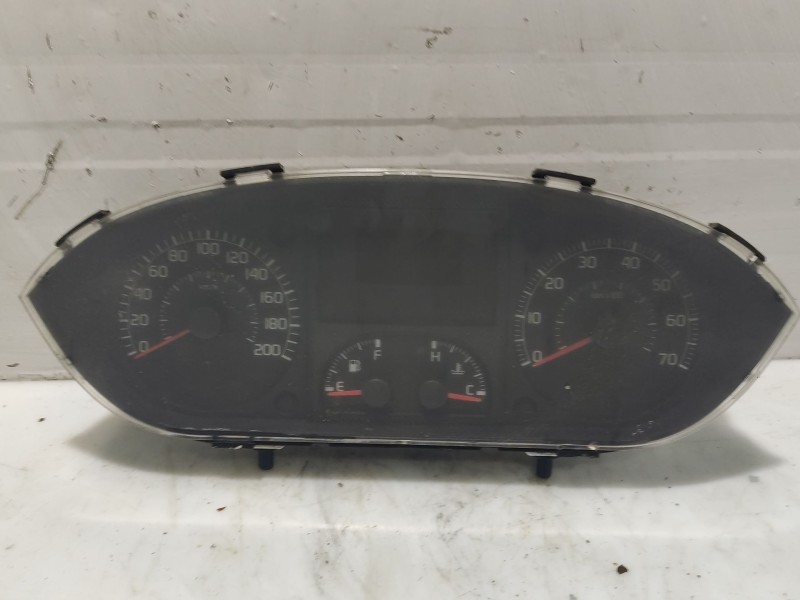 Recambio de cuadro instrumentos para fiat idea (135) 1.3 jtd cat referencia OEM IAM  735364158 