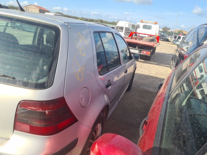 volkswagen golf iv (1j1) del año 2000