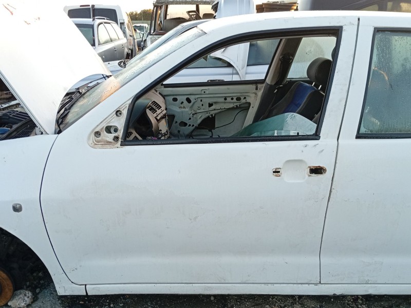 Recambio de puerta delantera izquierda para seat ibiza ii (6k1) 1.9 sdi referencia OEM IAM 6K4831051C  