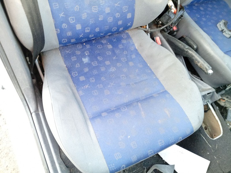 Recambio de asiento delantero derecho para seat ibiza ii (6k1) 1.9 sdi referencia OEM IAM 6024ADD  