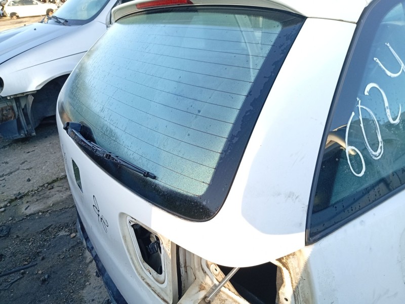 Recambio de porton trasero para seat ibiza ii (6k1) 1.9 sdi referencia OEM IAM 6K6827025D  