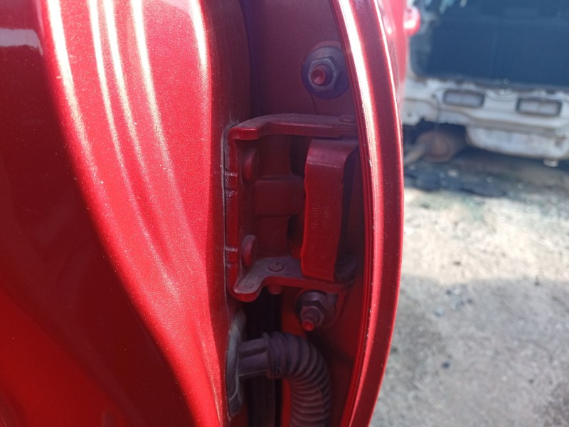 Recambio de bisagra puerta trasera izquierda para renault kadjar (ha_, hl_) 1.6 dci 130 referencia OEM IAM 824010973R  