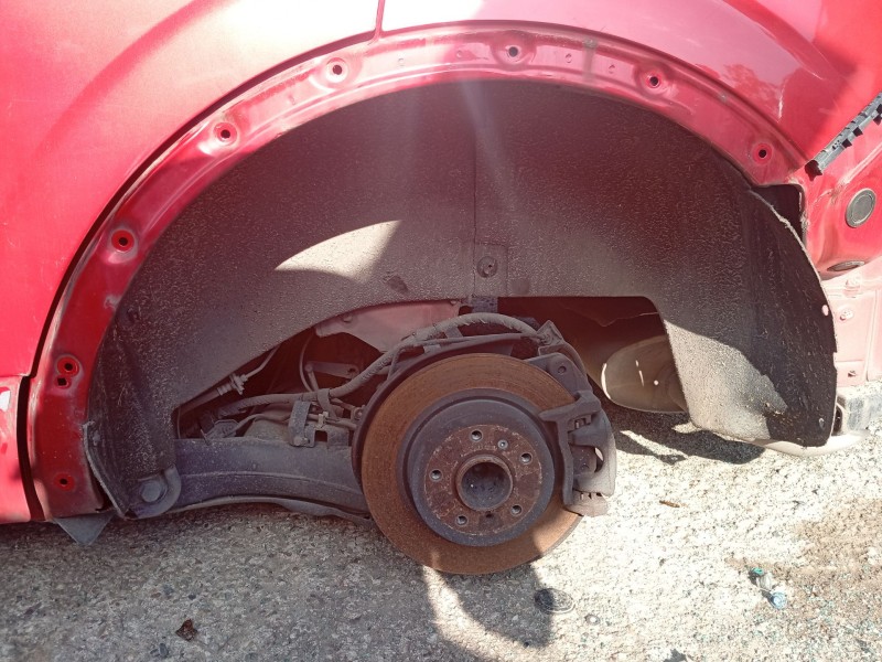 Recambio de paso de rueda trasero izquierdo para renault kadjar (ha_, hl_) 1.6 dci 130 referencia OEM IAM 767497609R  