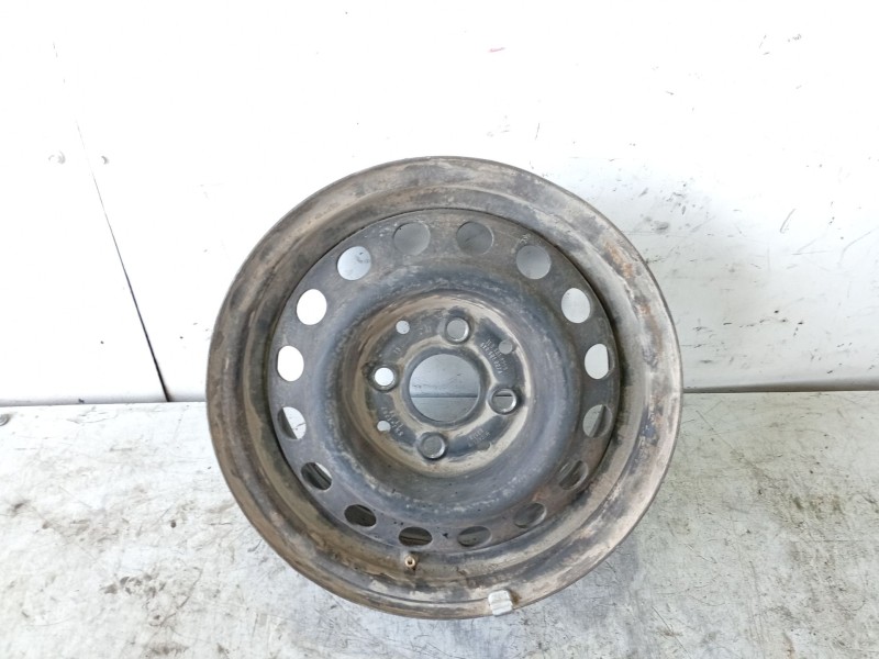 Recambio de llanta trasera derecha para seat ibiza ii (6k1) 1.9 sdi referencia OEM IAM 6K0601027A  