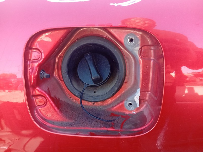 Recambio de tapon combustible para renault kadjar (ha_, hl_) 1.6 dci 130 referencia OEM IAM 172515XB0A  