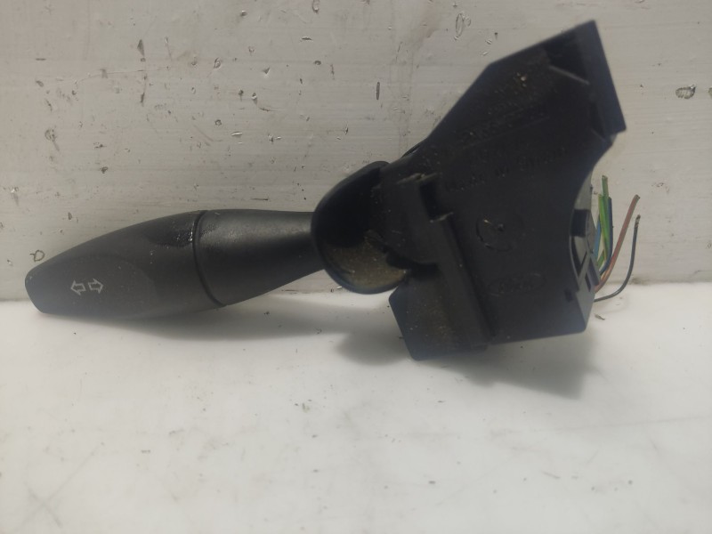 Recambio de mando intermitentes para ford fusion (cbk) 1.6 tdci cat referencia OEM IAM 1142542  