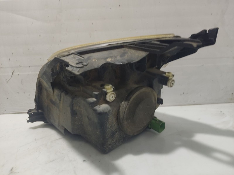 Recambio de faro derecho para ford fusion (cbk) 1.6 tdci cat referencia OEM IAM 1526782  