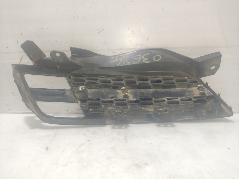 Recambio de rejilla delantera para nissan micra (k12e) 1.4 cat referencia OEM IAM  62330BC400 