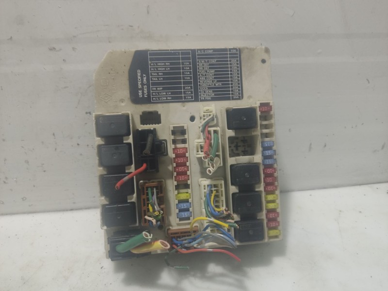 Recambio de caja reles / fusibles para nissan micra (k12e) 1.4 cat referencia OEM IAM   