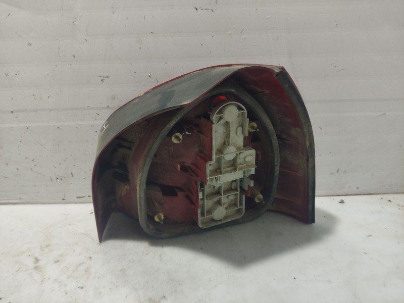 Recambio de piloto trasero izquierdo para audi a3 (8l) 1.9 tdi attraction referencia OEM IAM 8L0945095A  