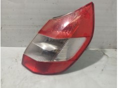 Recambio de piloto trasero derecho para renault megane scenic rxe 1.6 16v referencia OEM IAM 8200127702  