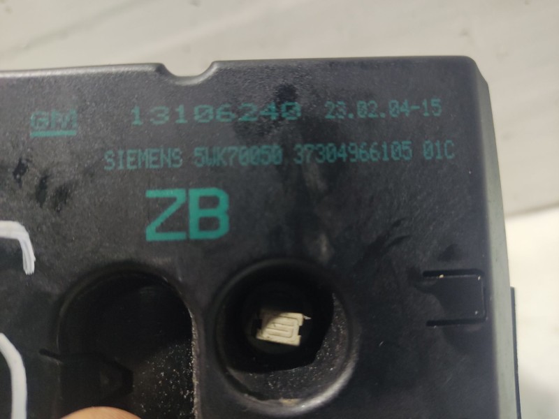 Recambio de pantalla multifuncion para opel zafira a referencia OEM IAM   