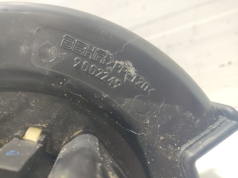 Recambio de motor calefaccion para opel zafira a referencia OEM IAM  13161068 